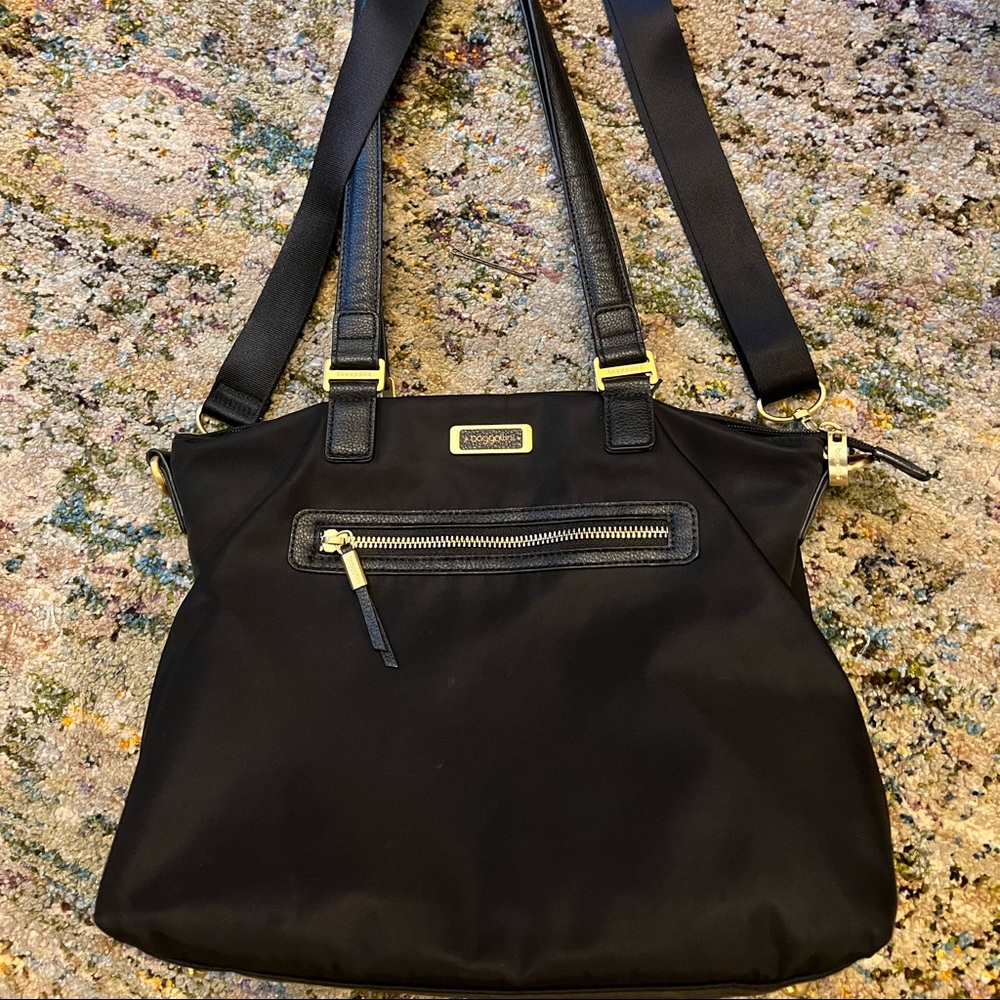 Baggallini Medium Black Tote